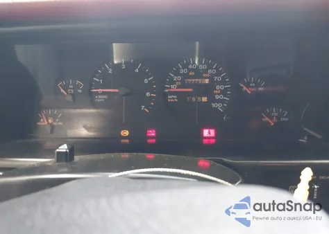 1993 Jeep Grand Cherokee Laredo z USA, uszkodzony, nr VIN 1J4GZ58S5PC542494